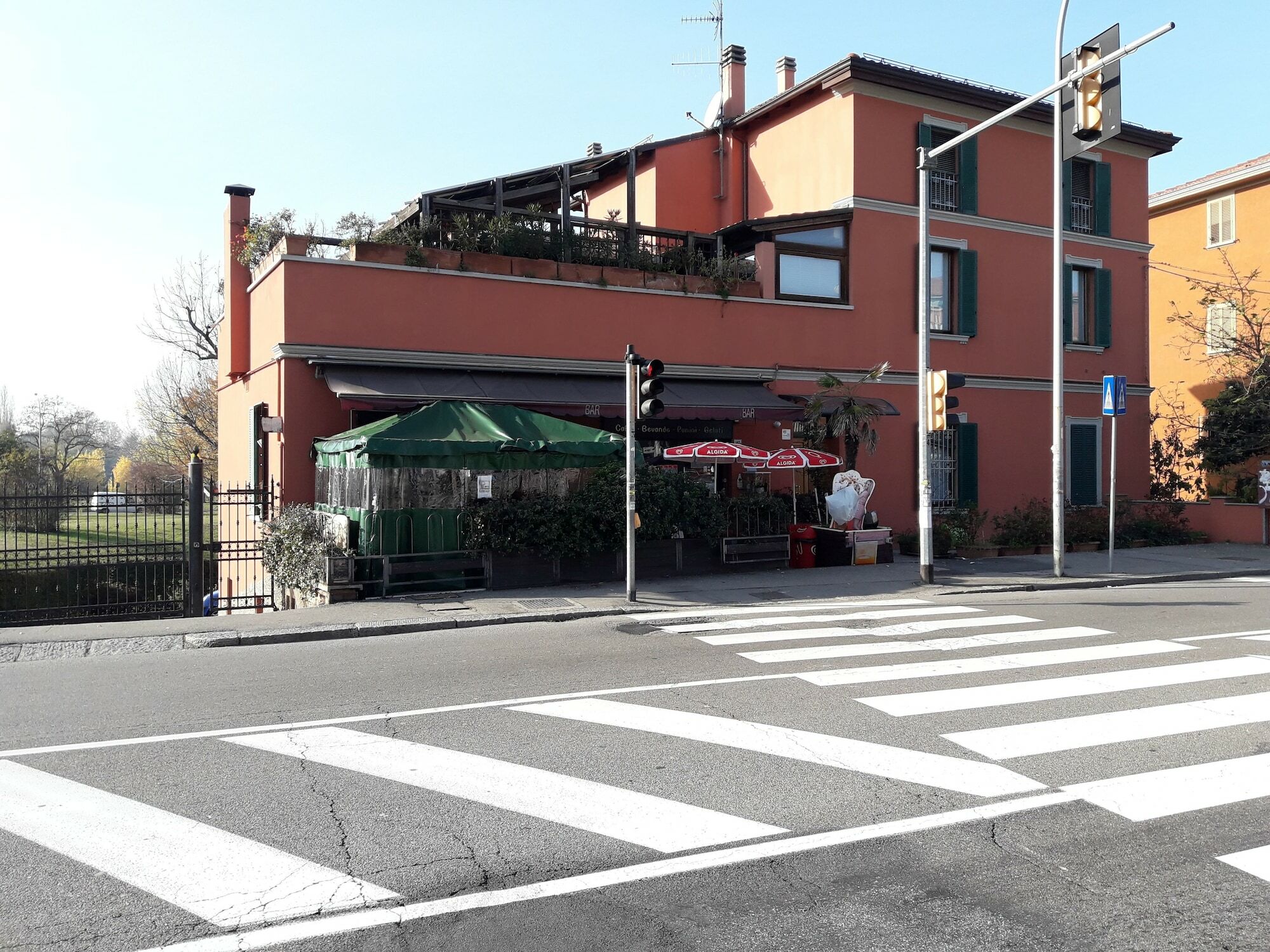 博洛尼亚 绿荫2号旅馆酒店 外观 照片